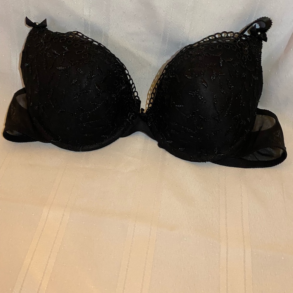 Bra - Picture 2 of 3